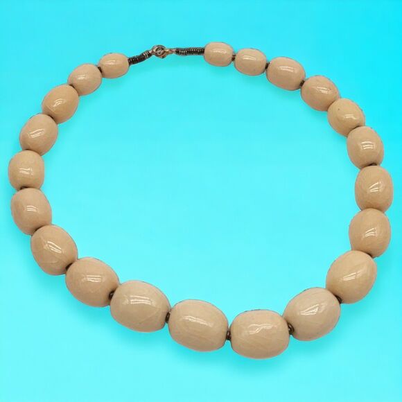Crackle Glazed Chunky Graduated Cream Beaded Vintage 10-inch Statement Necklace - Picture 3 of 10